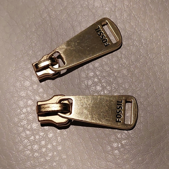 Fossil Gold Zipper Pull Set 2 PCS Large And Small Replacement - Picture 1 of 3